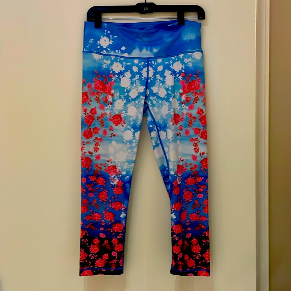 90 degree by Reflex, m floral print cropped leggings